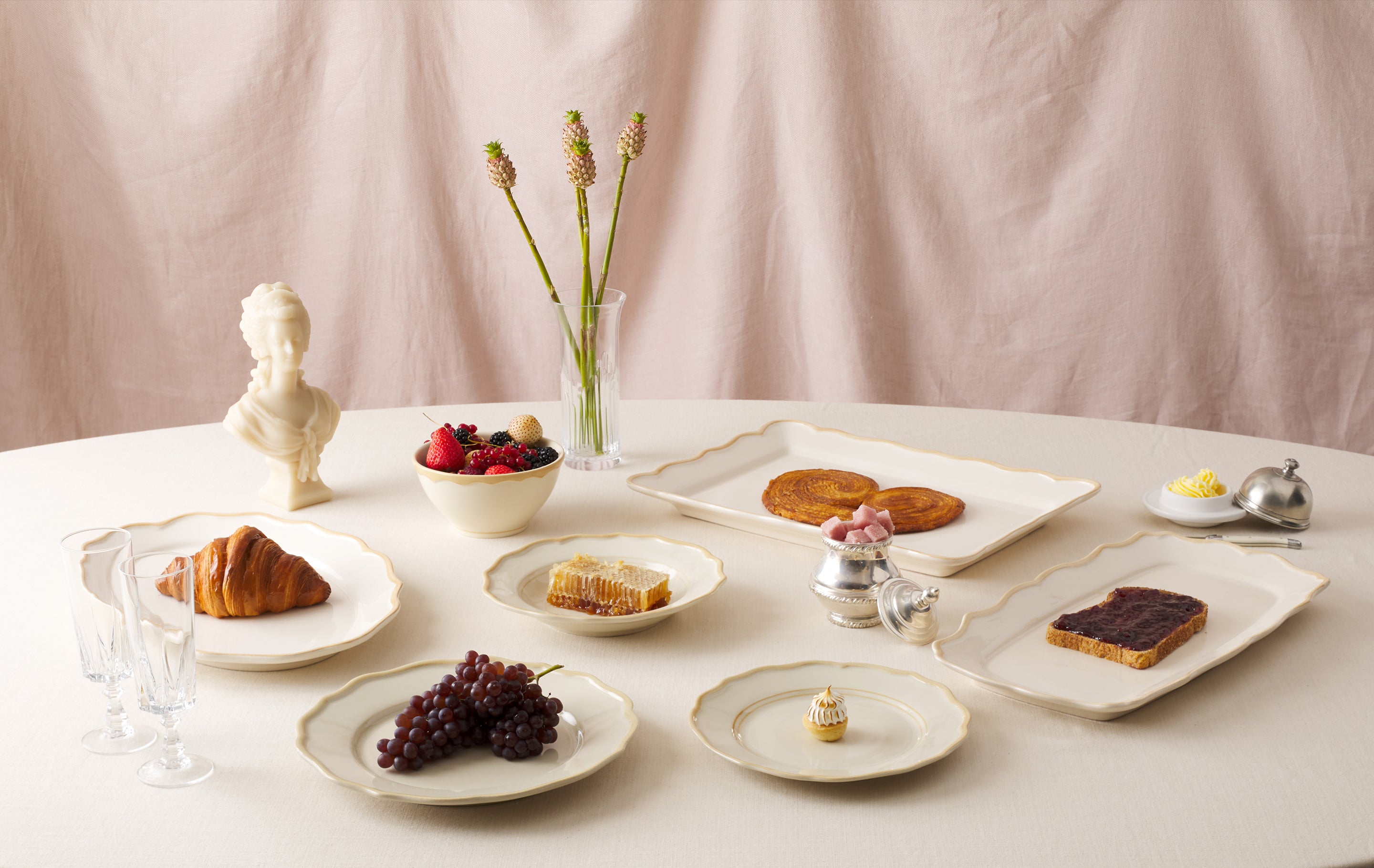 ＊Sylvia ＊ Hors d'oeuvre plate・* Sylvia Oval Platter – Maison Madison Home