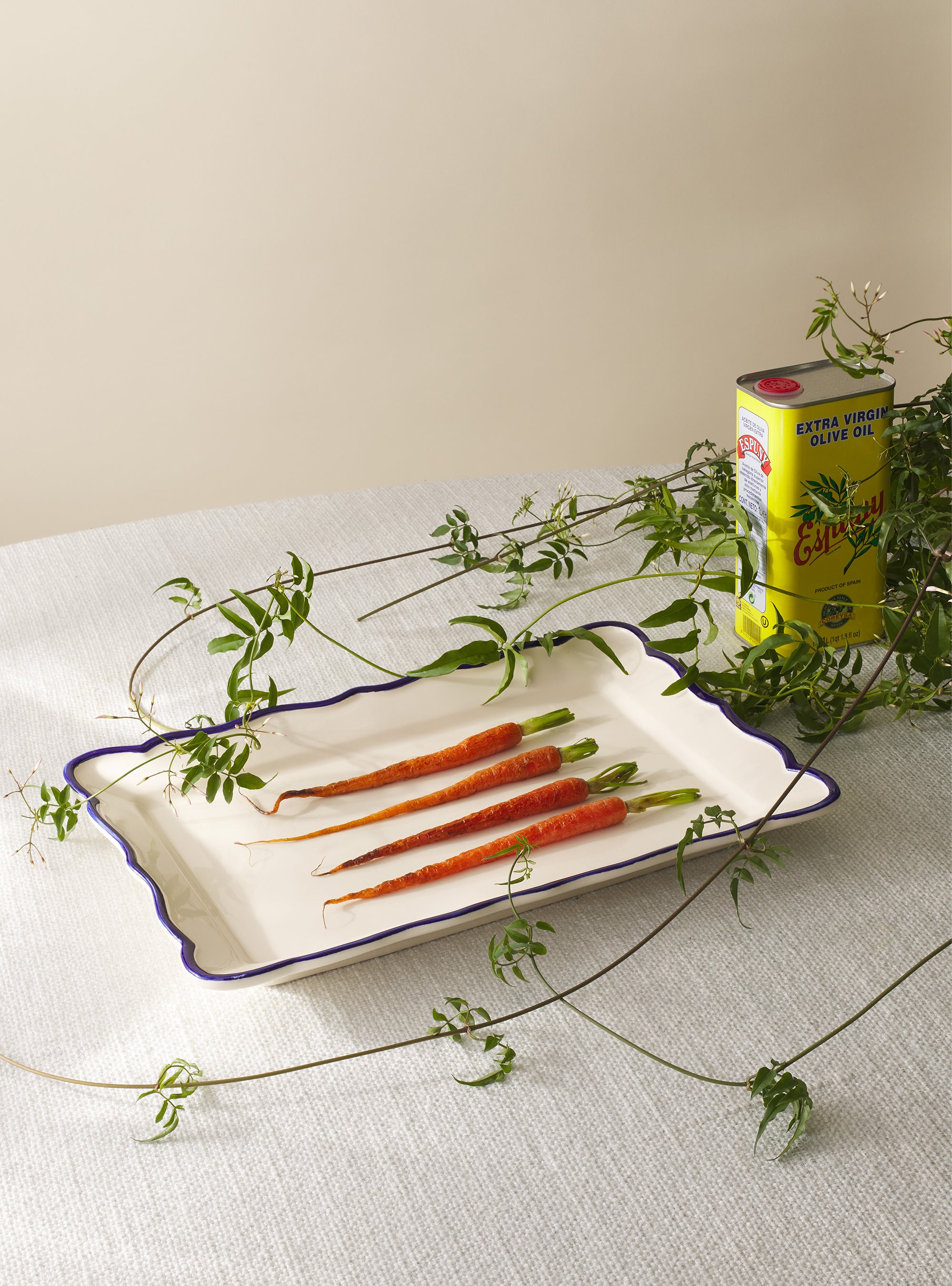 Jane Rectangular Platter – Maison Madison Home